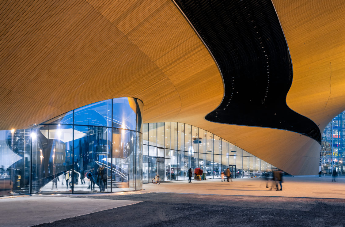 Diseño de vanguardia para una nueva biblioteca viviente en Helsinki